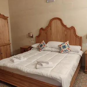επισκεφθείτε το ξενοδοχείο